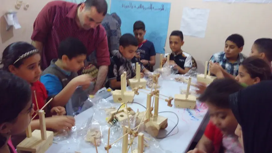 صورة 3 من: اصنع لعبتك