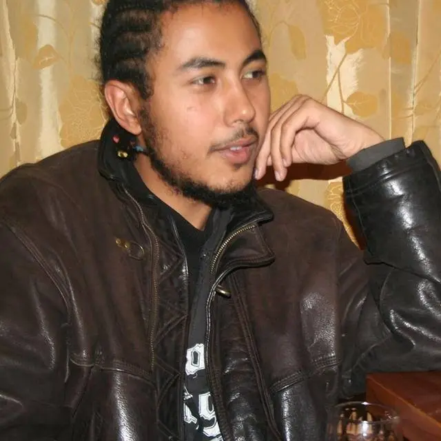 وديع ازمانو