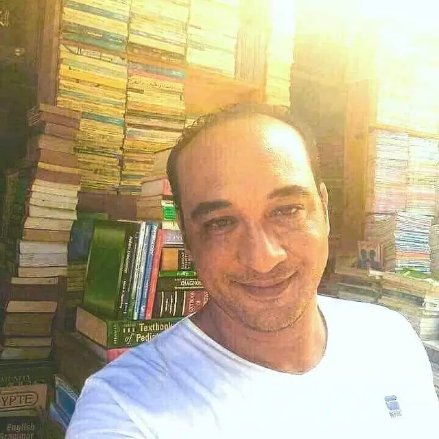 الشاعر علاء الدين عوض