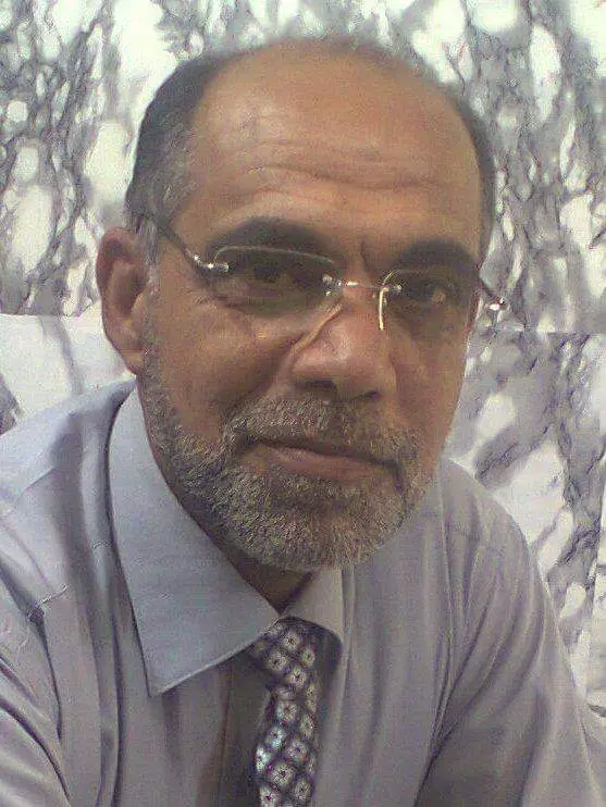 ( حماقة )