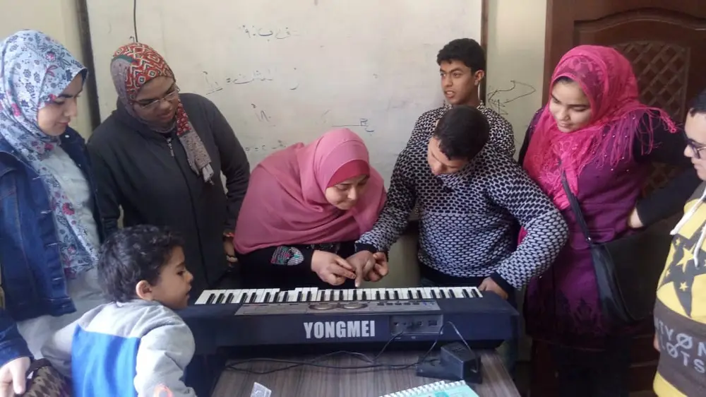 Photograph 6 from: Renewed Creativity: Teaching Music to People with Disabilities