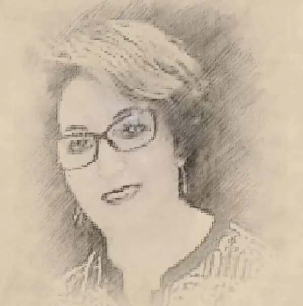 خديجة زواق
