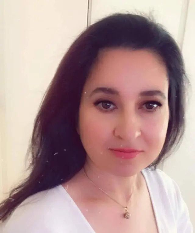 في مخيم اليرموك شارع لوبيا و فلسطين ذلك الذي في شوارعه