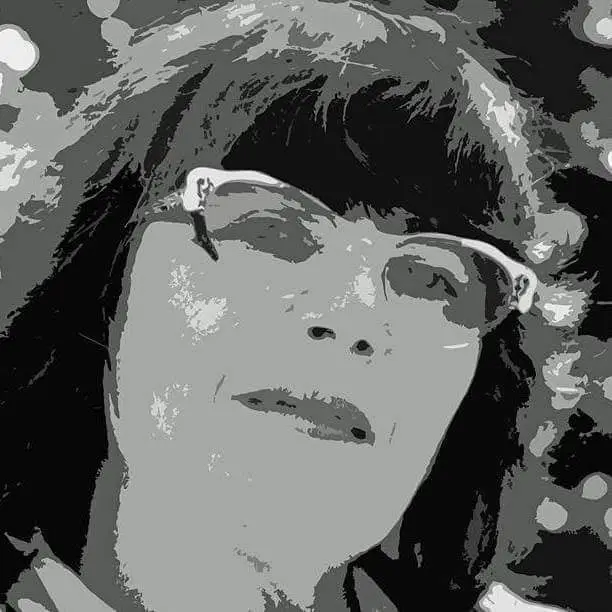 صورة شخصيّة/ نص للشاعرة الألمانية فرانسيسكا ريسنسكي Francisca Ricinski تعريب عبد الواحد السويح