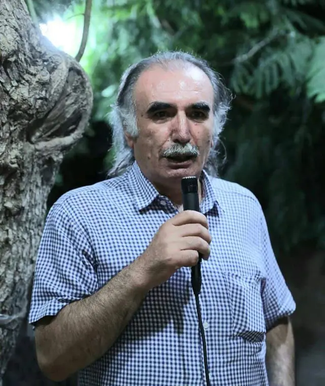 قُبُلات مؤجلة