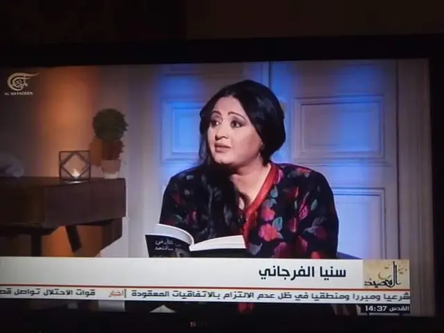 العنوان :الببغاوات والارامل