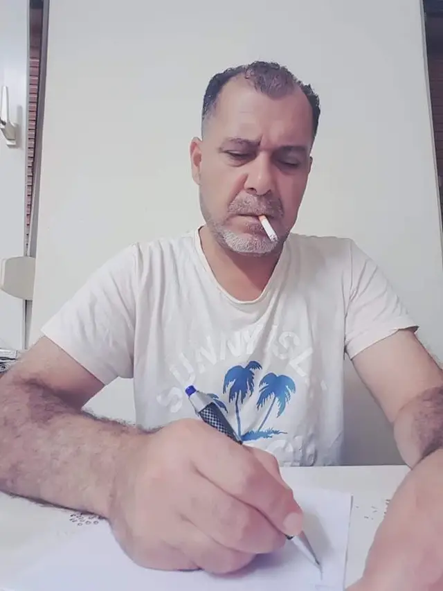 أحلام عكسية