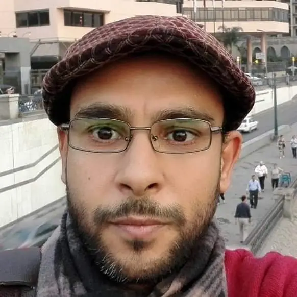 القصائد التي أنوي كتابتها على طلاسم لعنة محمد حسني عليوة