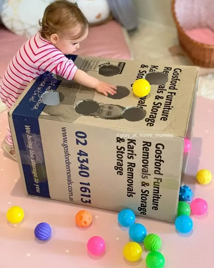 Photograph 5 from: Activities Suited to Children Aged One to Two